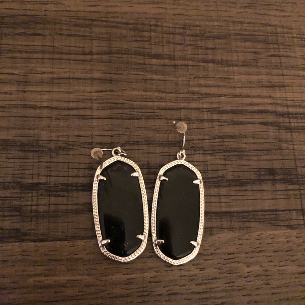 Kendra Scott Elle earrings